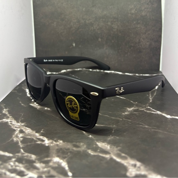 Ray-Ban Classic Black Sunglasses - Picture 1 of 7